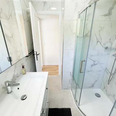 Bord De 3 Διαμέρισμα